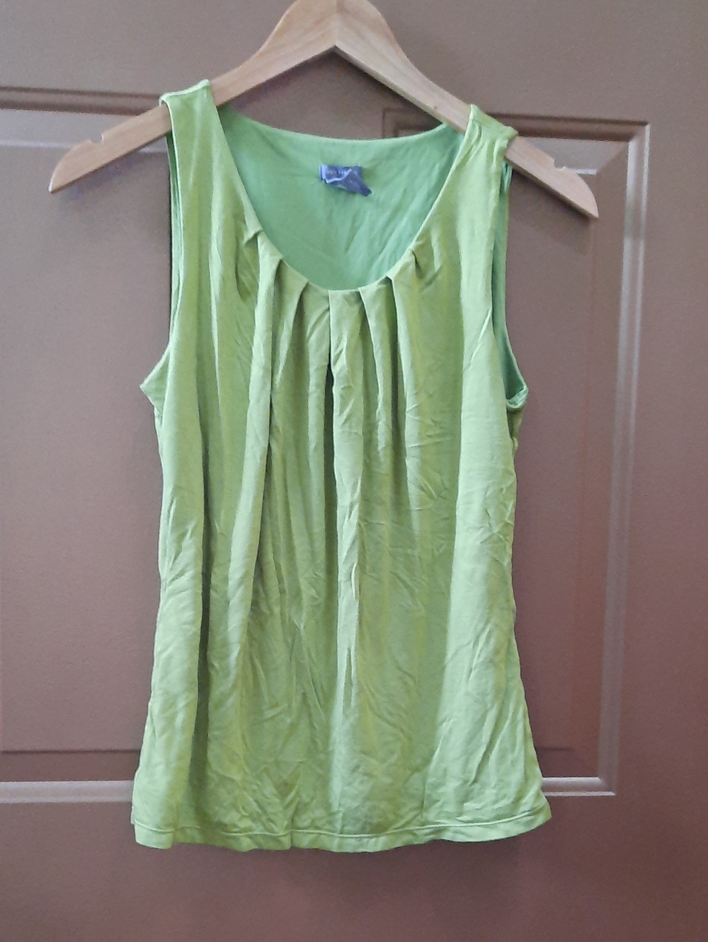 Ann Taylor Pleated Scoop Neck Tank - Lime